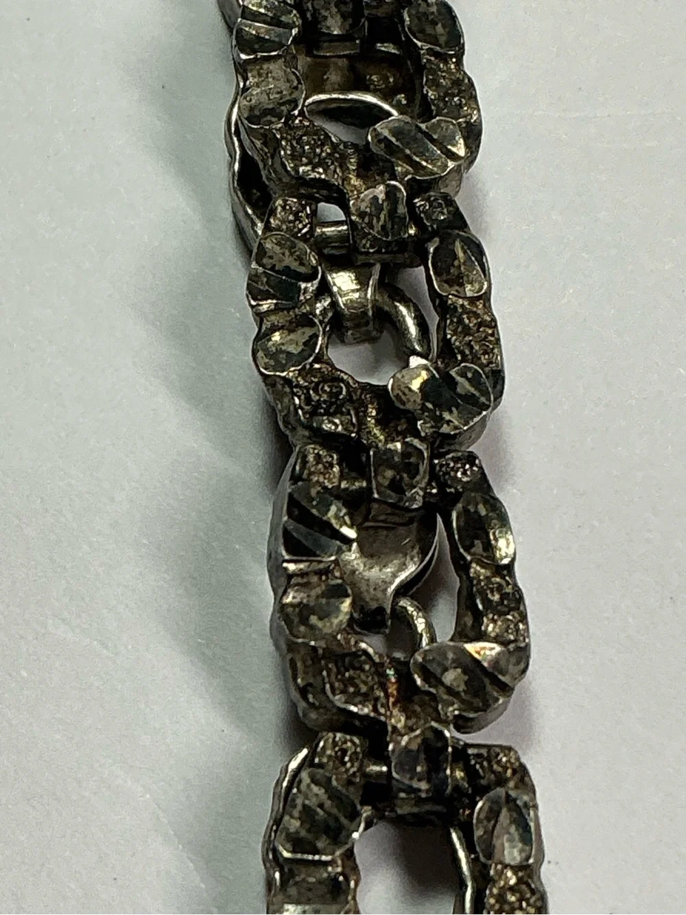 Sterling Silver Diamond Cut Square Link Bracelet. 7 inches long